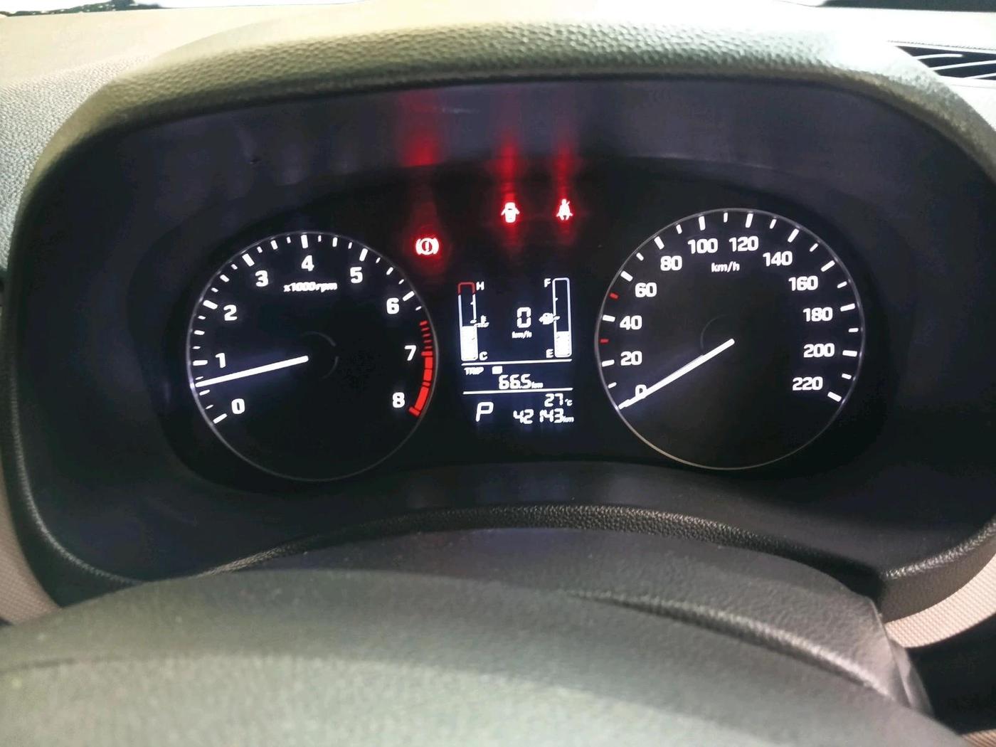 2016 Hyundai Creta SX PLUS AT 1.6 PETROL, Petrol, Automatic, 42,143 km, interior