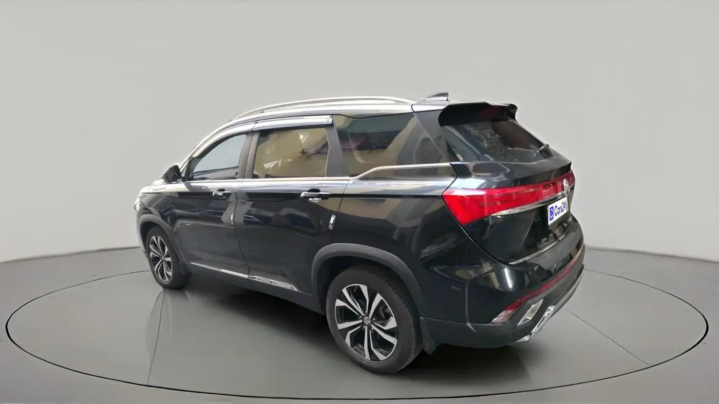 2024 MG HECTOR PLUS SHARP PRO 1.5 PETROL TURBO CVT 7 STR, Petrol, Automatic, 10,519 km, exterior