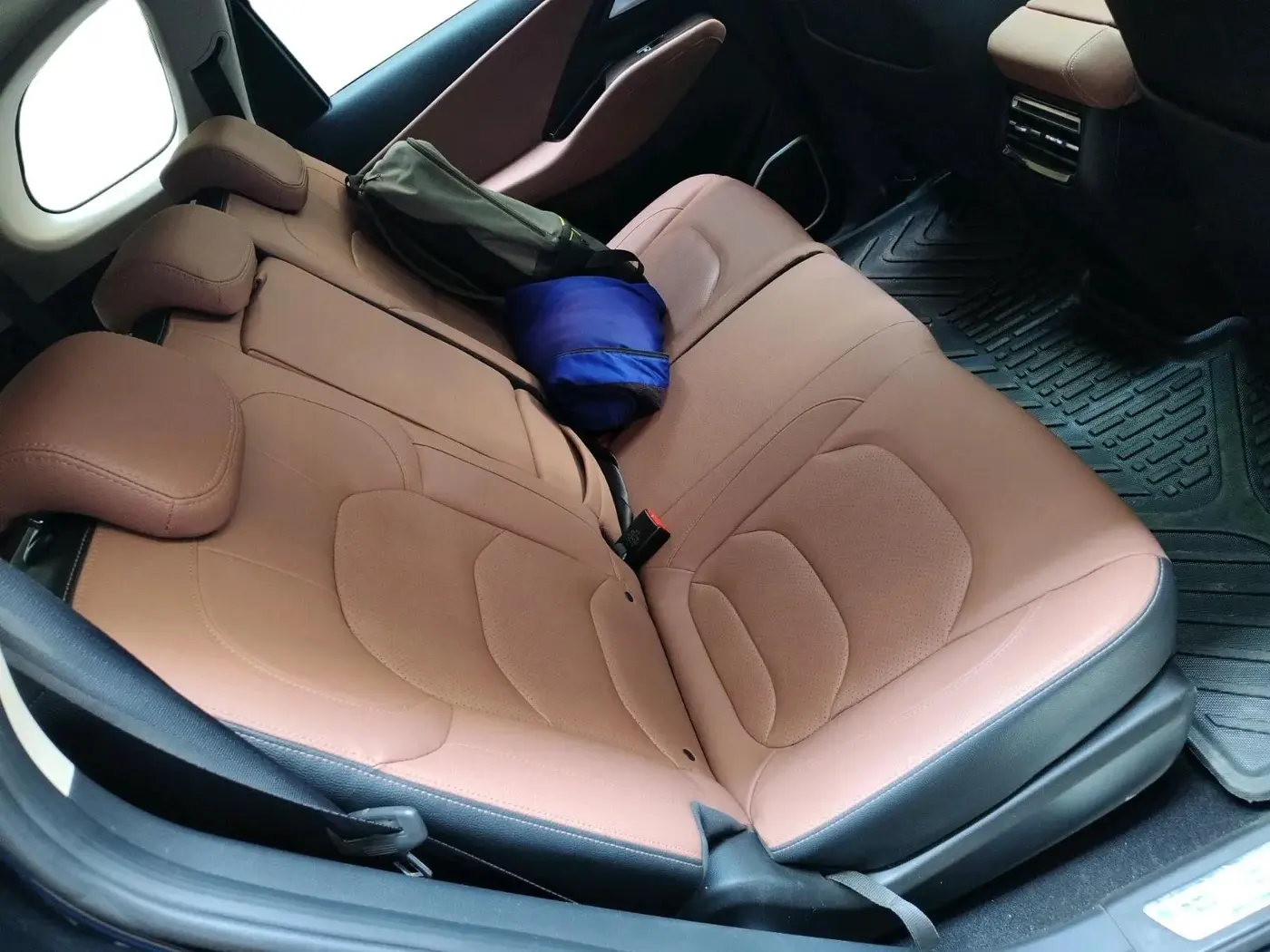 2024 MG HECTOR PLUS SHARP PRO 1.5 PETROL TURBO CVT 7 STR, Petrol, Automatic, 10,519 km, interior