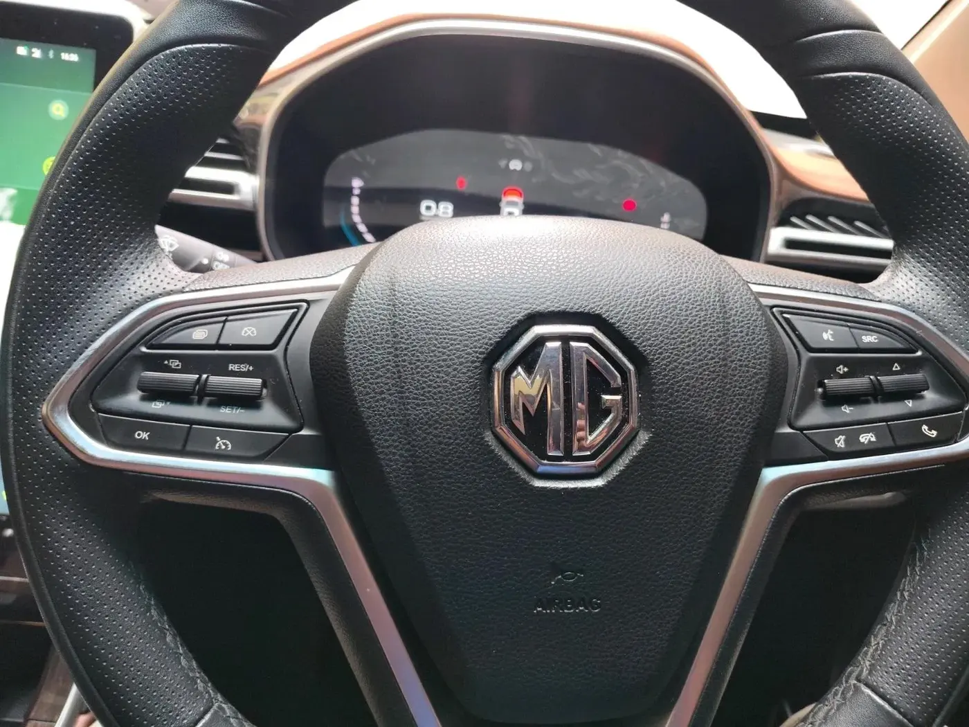 2024 MG HECTOR PLUS SHARP PRO 1.5 PETROL TURBO CVT 7 STR, Petrol, Automatic, 10,519 km, interior
