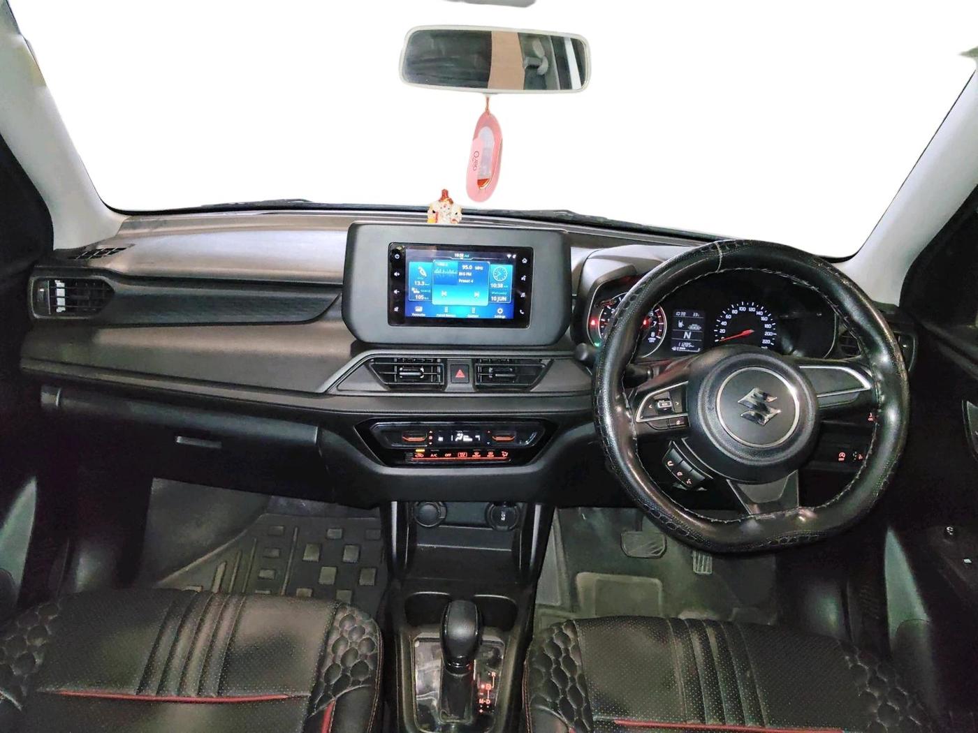 2025 Maruti Swift VXi AMT, Petrol, Automatic, 11,285 km, interior