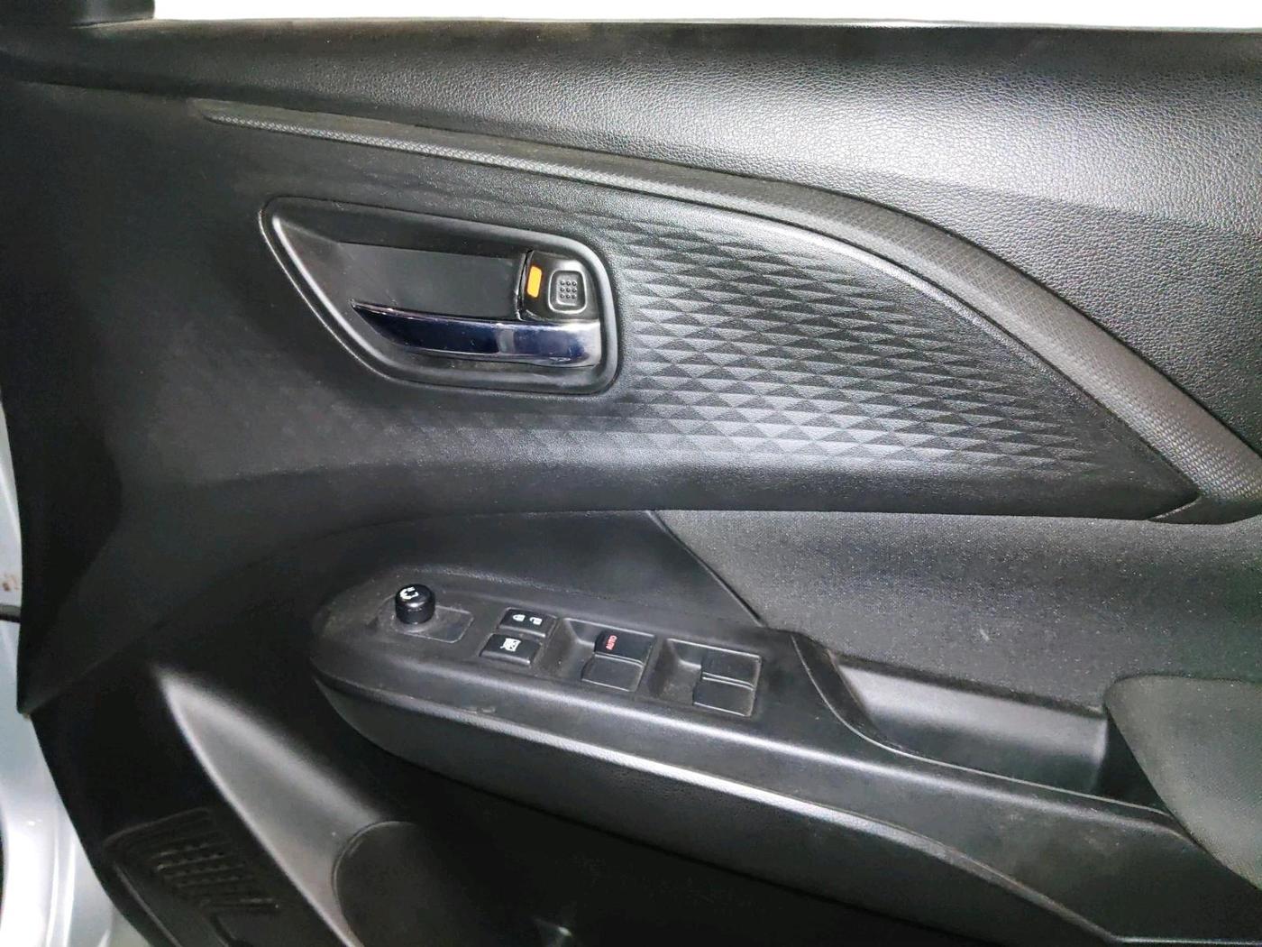 2025 Maruti Swift VXi AMT, Petrol, Automatic, 11,285 km, interior