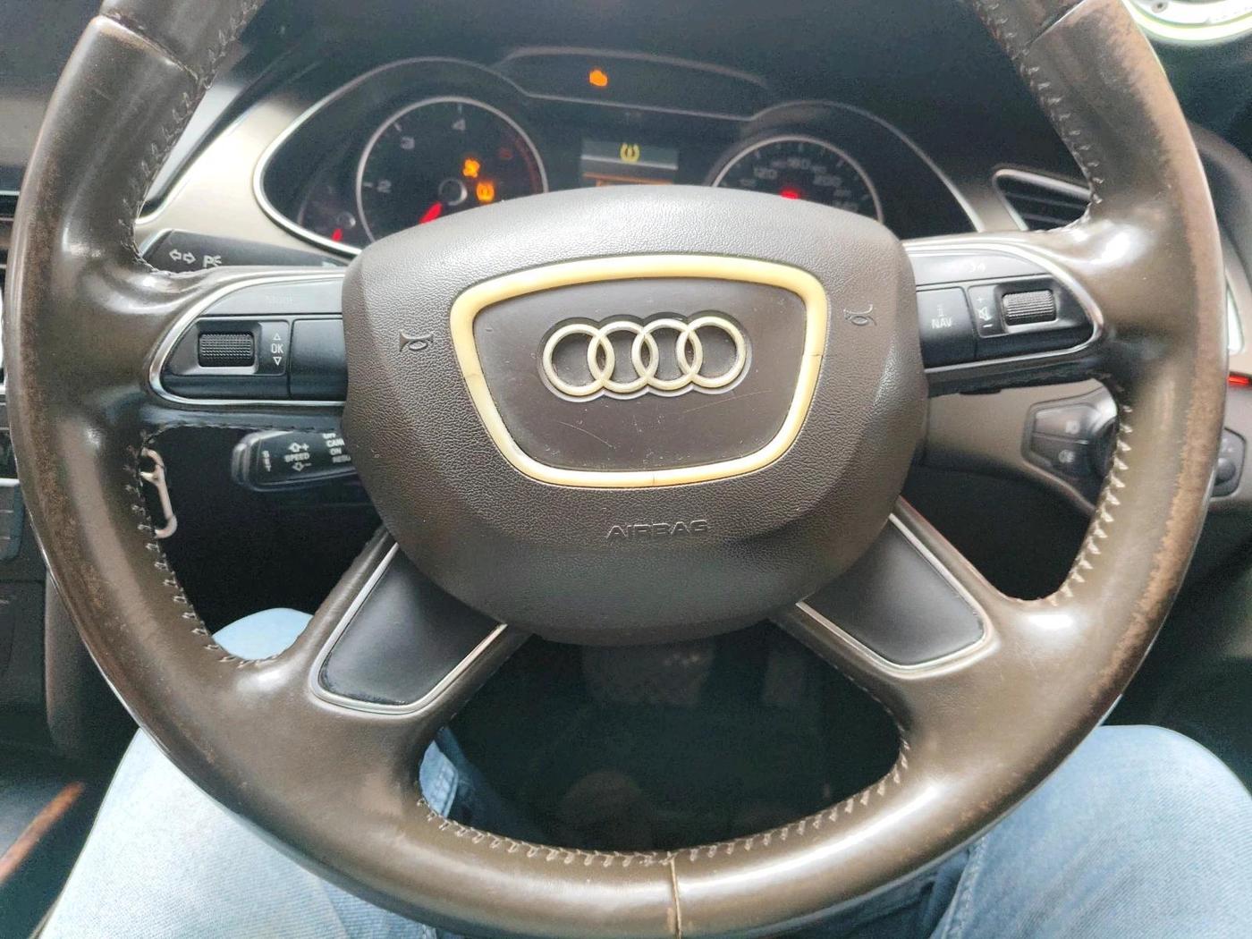 2012 Audi A4 2.0 TDI Multitronic, Diesel, Automatic, 1,08,081 km, interior