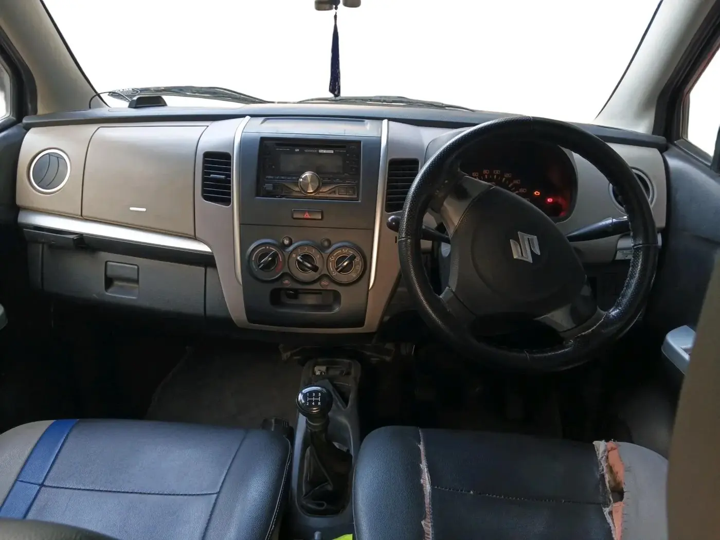 2013 Maruti Wagon R 1.0 LXI CNG, CNG, Manual, 1,26,168 km, interior