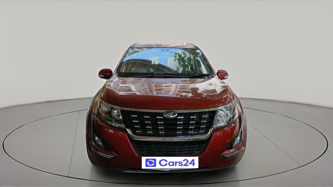 2018 Mahindra XUV500 W7 AT, Diesel, Automatic, 90,108 km, exterior