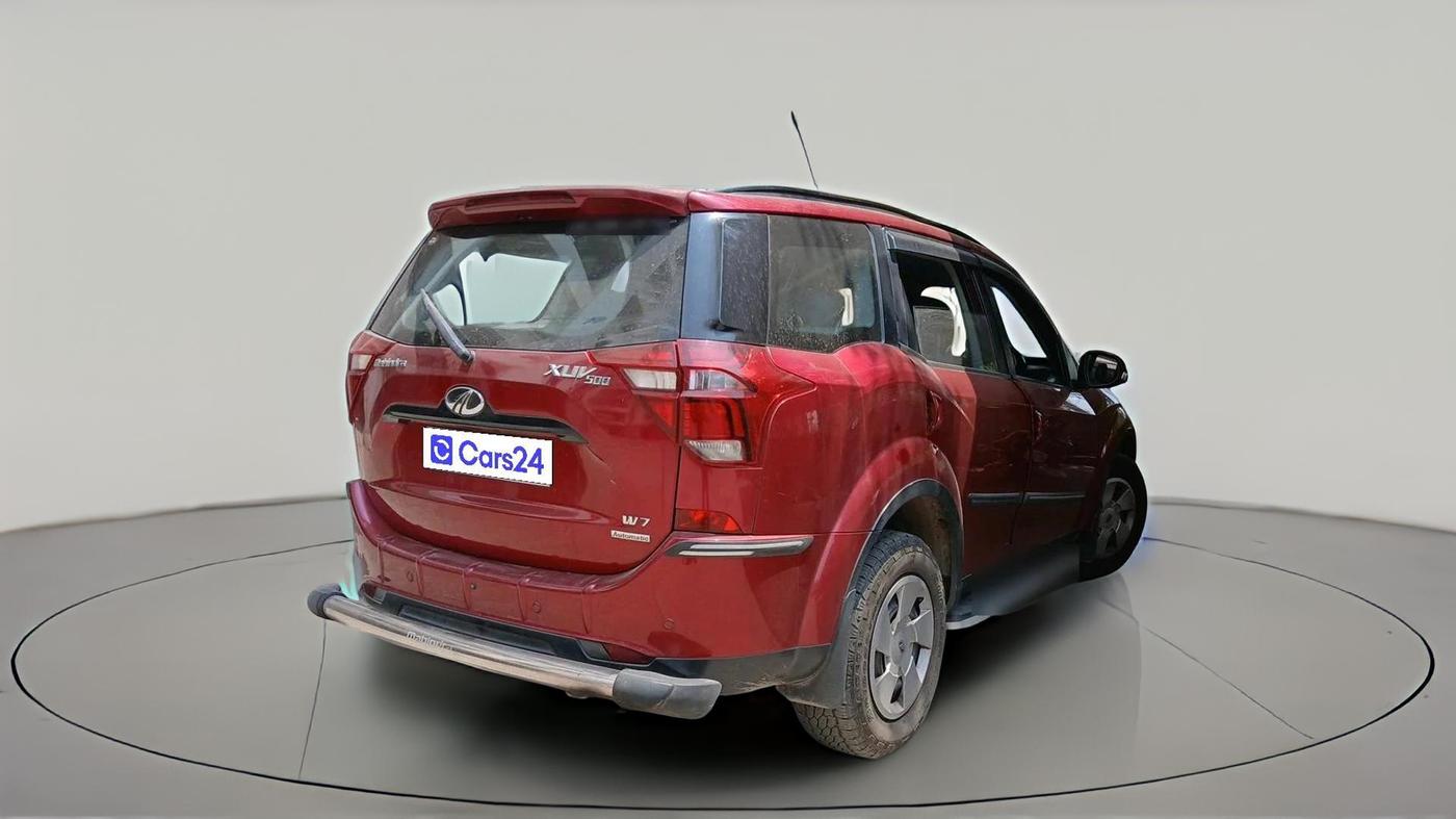 2018 Mahindra XUV500 W7 AT, Diesel, Automatic, 90,108 km, exterior