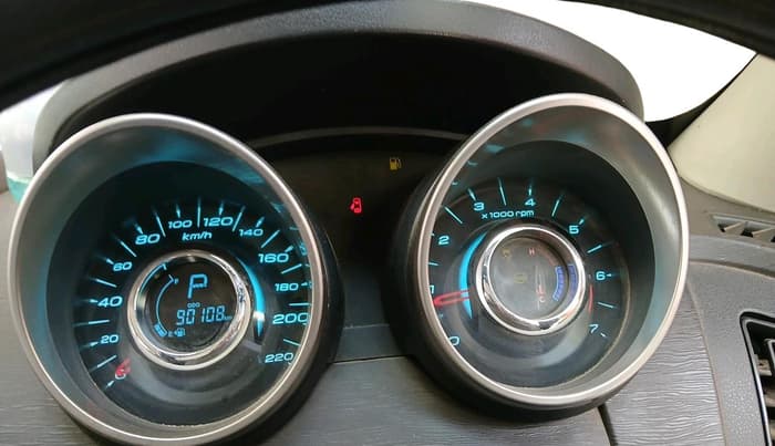 2018 Mahindra XUV500 W7 AT, Diesel, Automatic, 90,108 km, interior