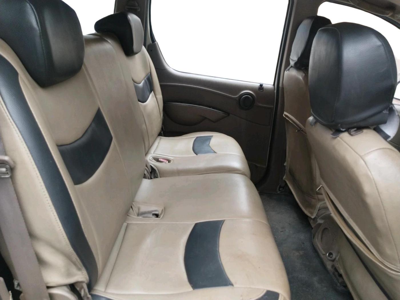 2012 Mahindra Xylo D4, Diesel, Manual, 1,06,083 km, interior