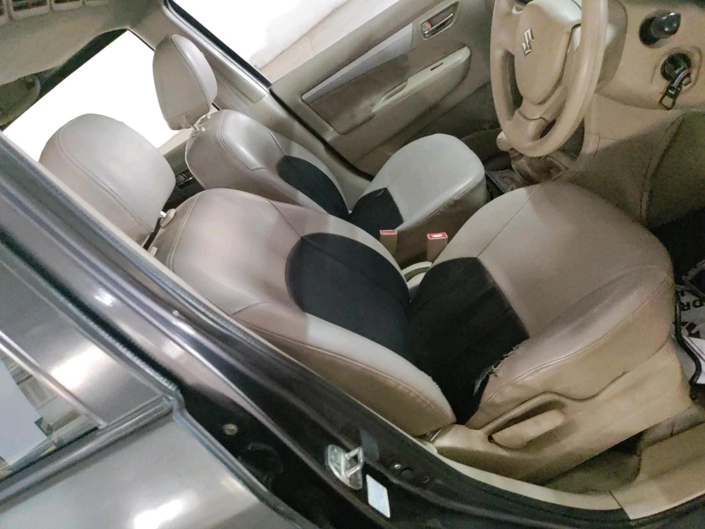 2013 Maruti Ertiga VXI, CNG, Manual, 1,40,806 km, interior