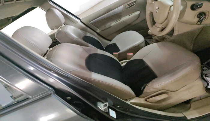 2013 Maruti Ertiga VXI, CNG, Manual, 1,40,806 km, interior