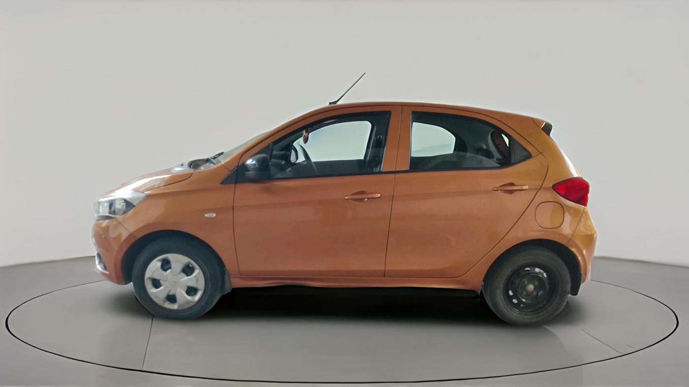 2017 Tata Tiago XT (O) PETROL, Petrol, Manual, 26,301 km, exterior
