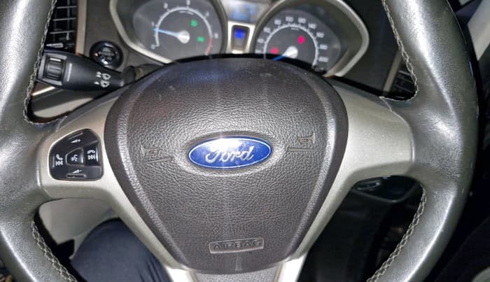 2016 Ford Ecosport TITANIUM 1.5L DIESEL, Diesel, Manual, 1,00,600 km, interior