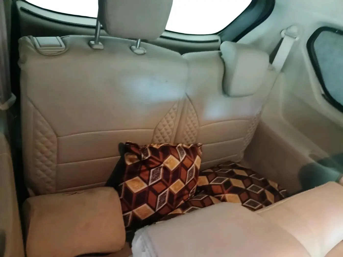 2023 Maruti Ertiga ZXI (O) CNG, CNG, Manual, 1,07,115 km, interior