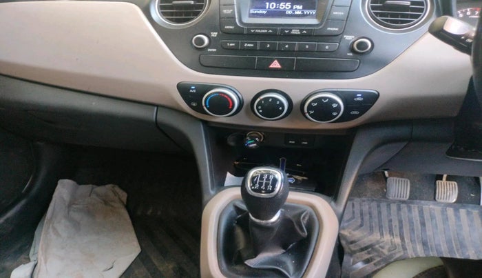 2015 Hyundai Grand i10 ASTA (O) 1.2 KAPPA VTVT, Petrol, Manual, 73,921 km, interior