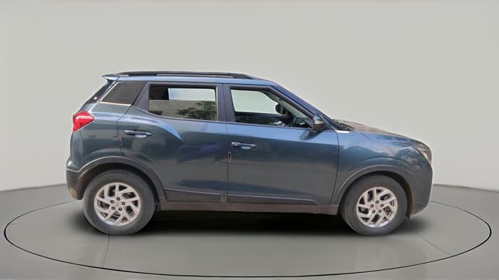2022 Mahindra XUV300 W8 1.5 DIESEL, Diesel, Manual, 78,390 km, exterior