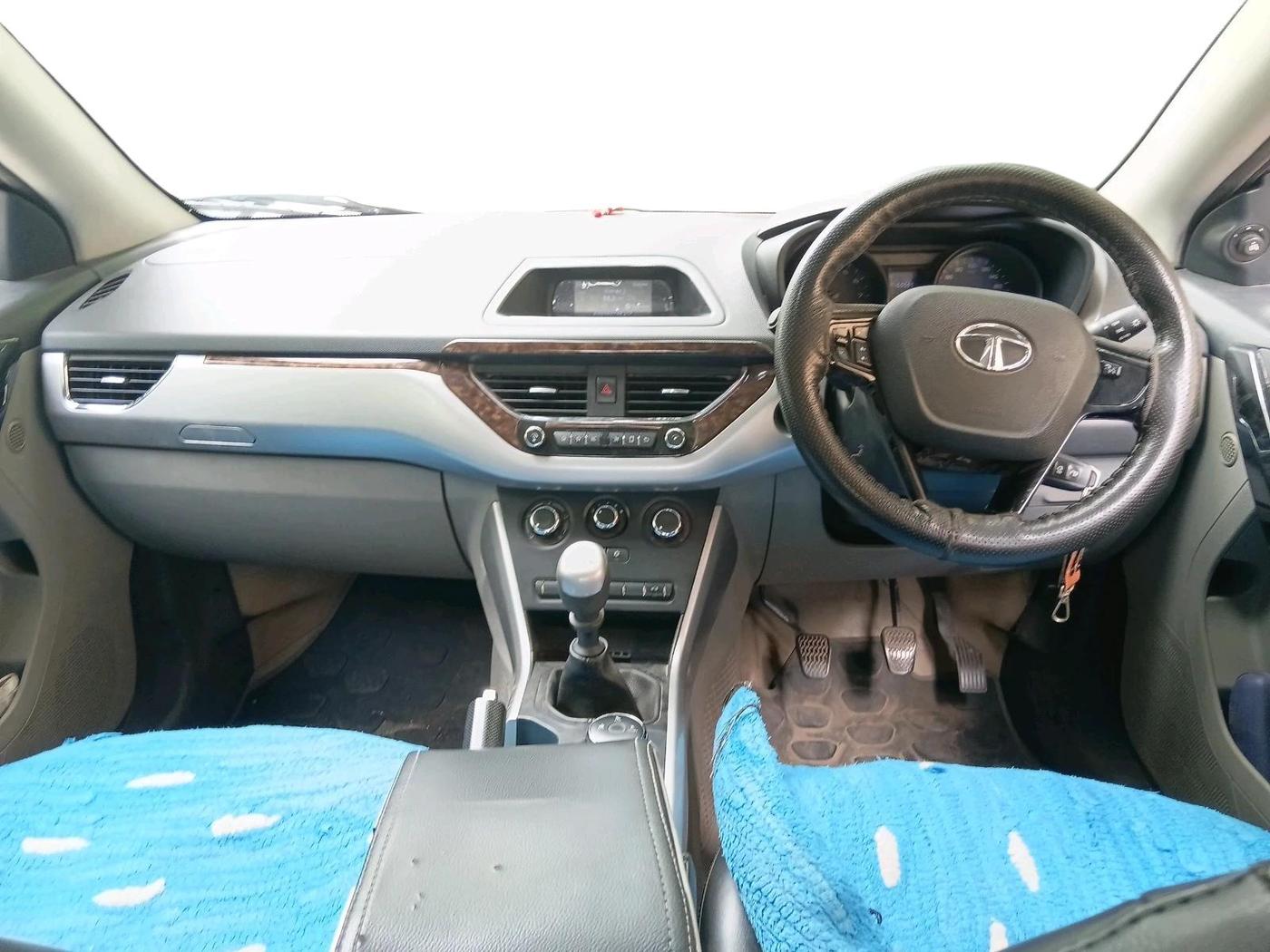 2018 Tata NEXON XM DIESEL, Diesel, Manual, 1,60,586 km, interior