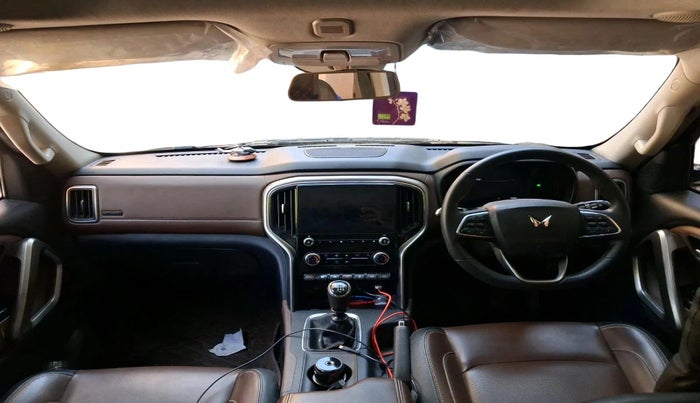 2023 Mahindra SCORPIO-N Z8 L DIESEL MT 2WD 7 STR, Diesel, Manual, 50,067 km, interior