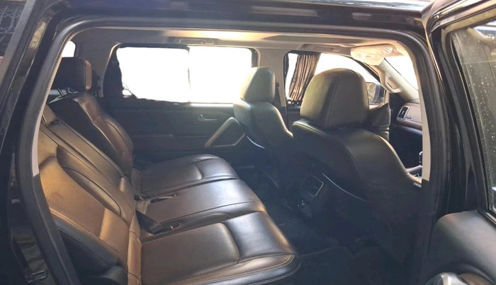 2023 Mahindra SCORPIO-N Z8 L DIESEL MT 2WD 7 STR, Diesel, Manual, 50,067 km, interior