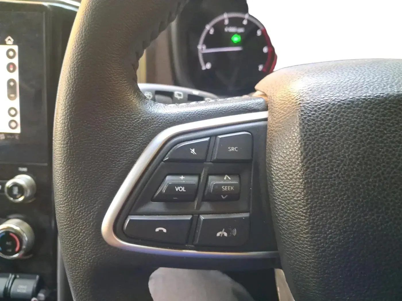 2023 Mahindra SCORPIO-N Z8 L DIESEL MT 2WD 7 STR, Diesel, Manual, 50,067 km, interior