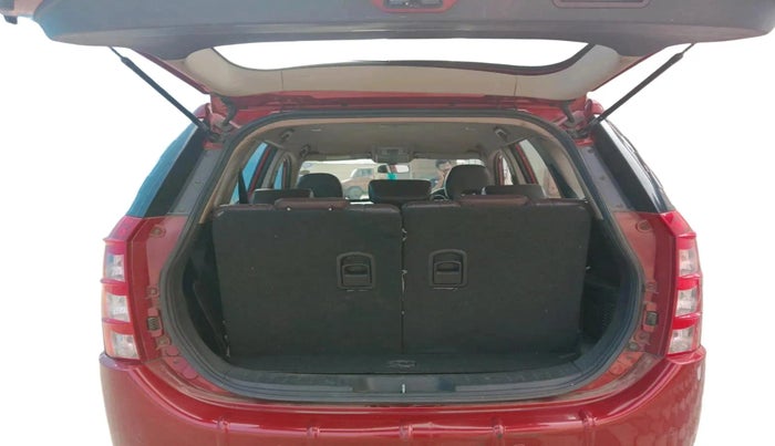 2014 Mahindra XUV500 W8, Diesel, Manual, 1,34,151 km, exterior