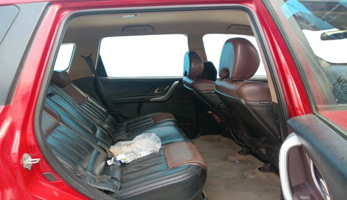 2014 Mahindra XUV500 W8, Diesel, Manual, 1,34,151 km, interior