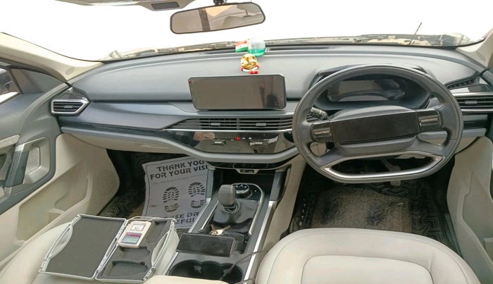 2024 Tata Safari PURE PLUS S, Diesel, Manual, 44,810 km, interior