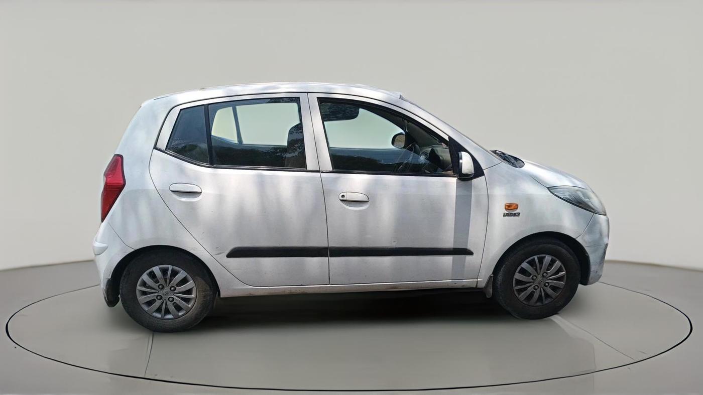 2013 Hyundai i10 SPORTZ 1.1, CNG, Manual, 1,54,397 km, exterior