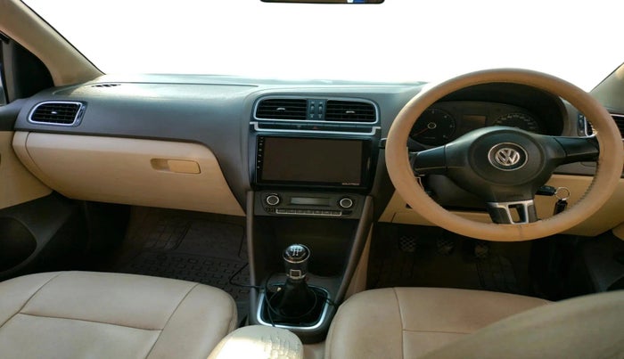 2013 Volkswagen Vento HIGHLINE DIESEL 1.6, Diesel, Manual, 97,447 km, interior