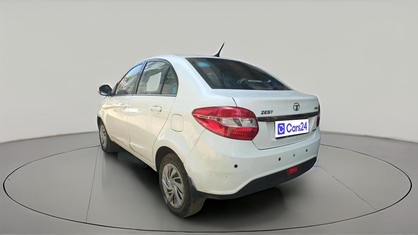 2015 Tata Zest XMS PETROL, Petrol, Manual, 85,309 km, exterior