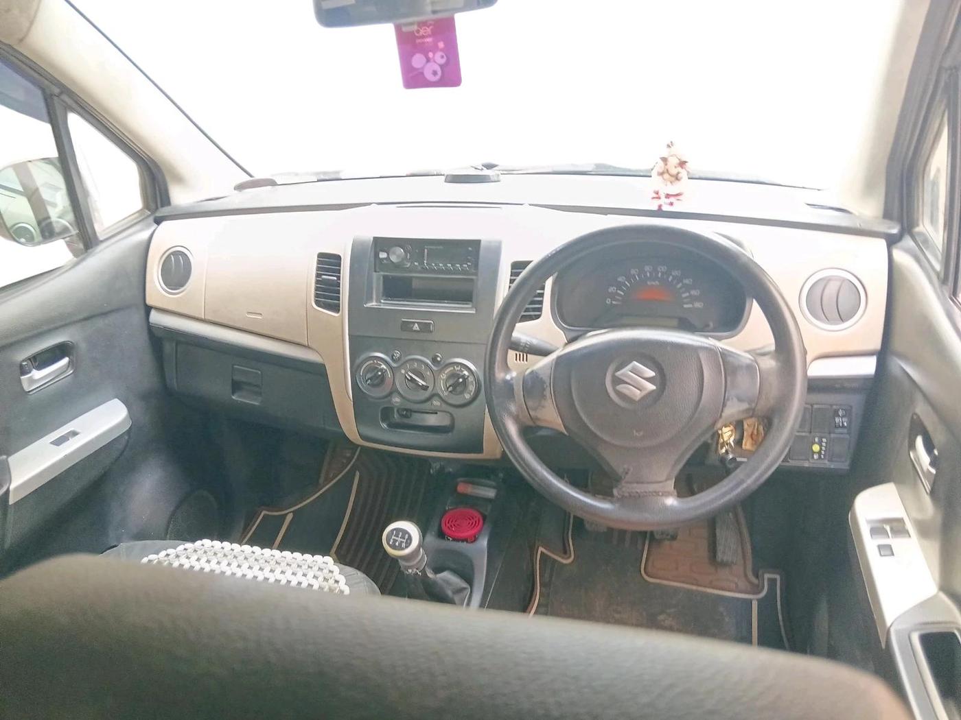 2017 Maruti Wagon R 1.0 LXI CNG, CNG, Manual, 1,62,629 km, interior