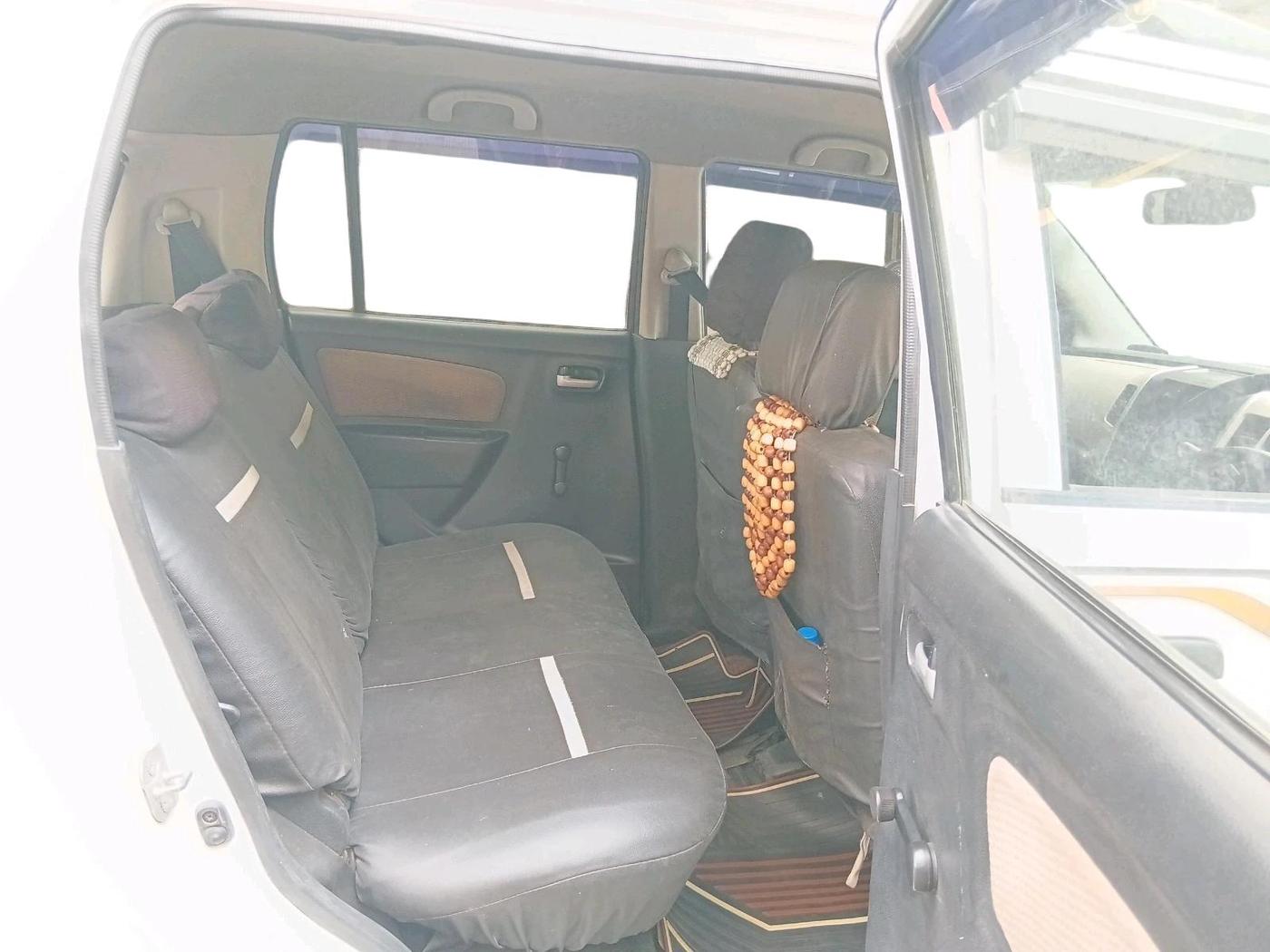 2017 Maruti Wagon R 1.0 LXI CNG, CNG, Manual, 1,62,629 km, interior