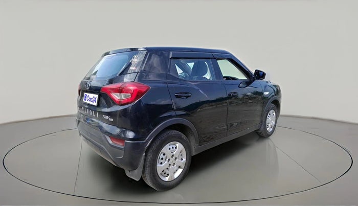 2022 Mahindra XUV300 W4 1.2 PETROL, Petrol, Manual, 1,06,535 km, exterior