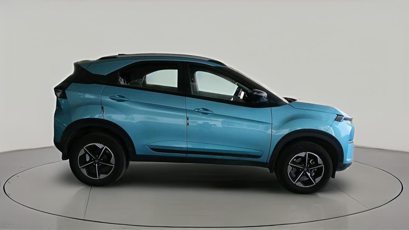 2025 Tata NEXON CREATIVE 1.2 PETROL, Petrol, Manual, 8,520 km, exterior