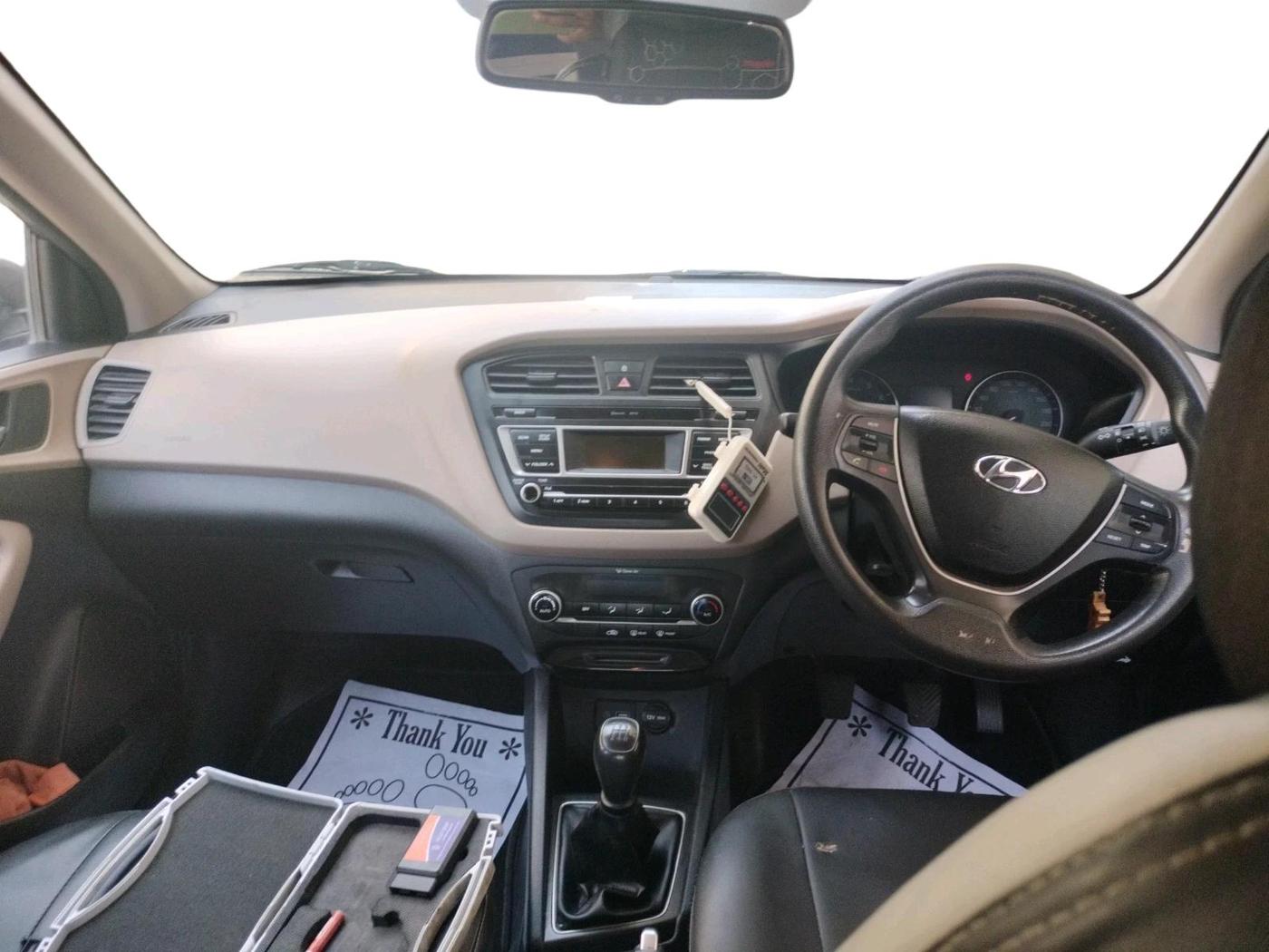 2017 Hyundai Elite i20 SPORTZ 1.2, Petrol, Manual, 95,768 km, interior