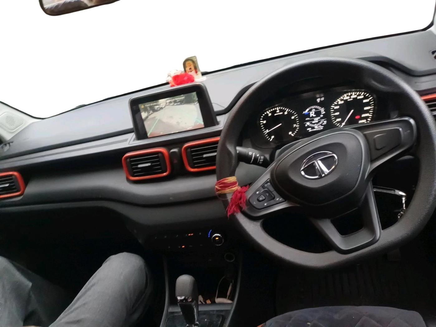 2023 Tata PUNCH ADVENTURE AMT, Petrol, Automatic, 9,617 km, interior