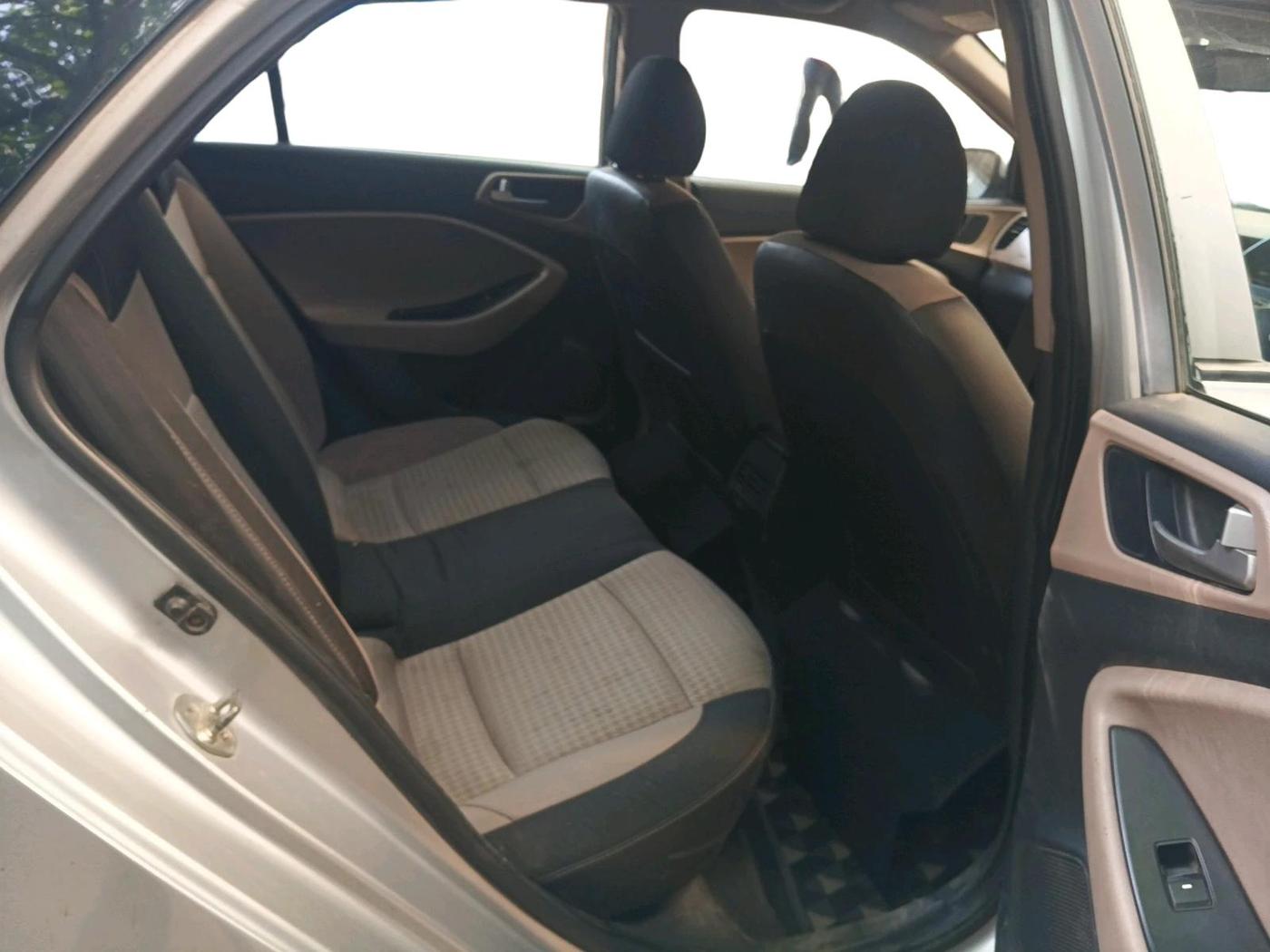 2019 Hyundai Elite i20 MAGNA PLUS 1.2, Petrol, Manual, 1,52,416 km, interior