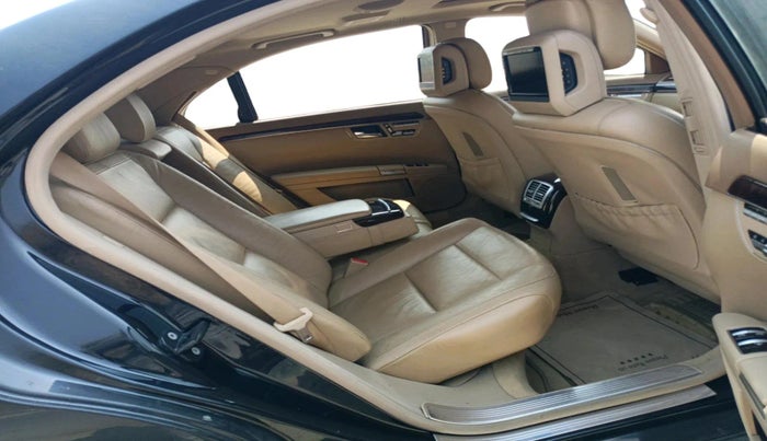 2010 Mercedes Benz S Class 350 L, Petrol, Automatic, 1,94,419 km, interior