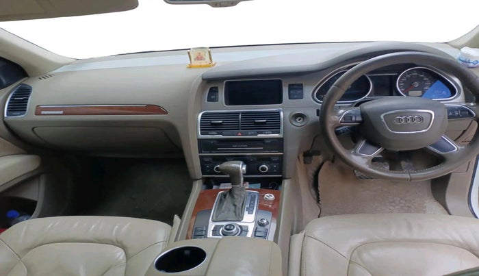 2012 Audi Q7 3.0 TDI QUATTRO, Diesel, Automatic, 1,84,779 km, interior