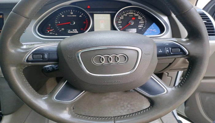 2012 Audi Q7 3.0 TDI QUATTRO, Diesel, Automatic, 1,84,779 km, interior