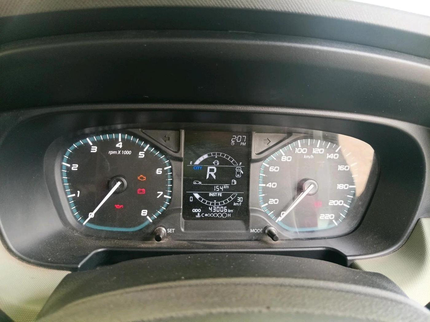 2022 Tata PUNCH ADVENTURE MT, Petrol, Manual, 43,006 km, interior