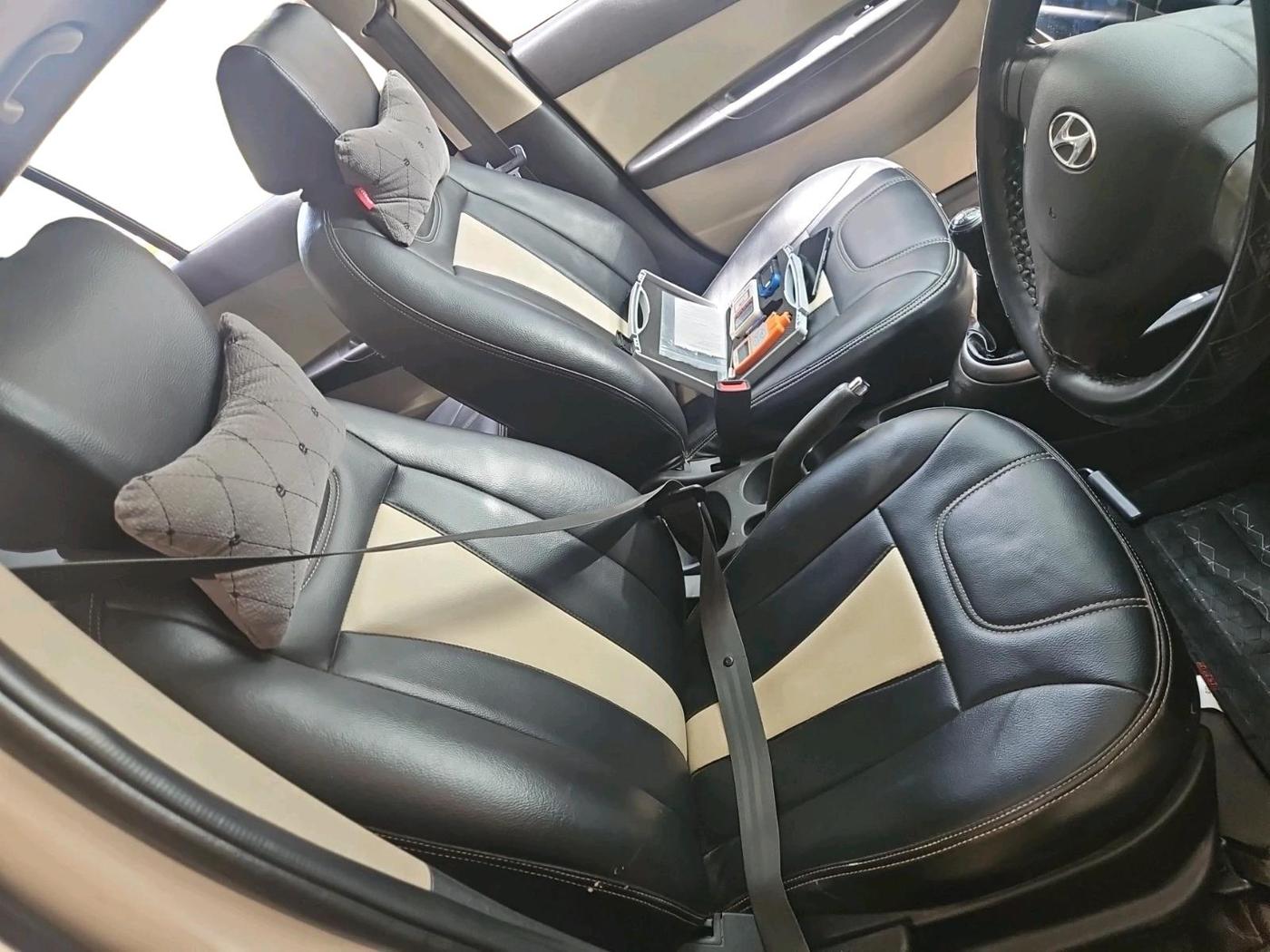 2014 Hyundai i20 MAGNA (O) 1.2, Petrol, Manual, 2,00,000 km, interior