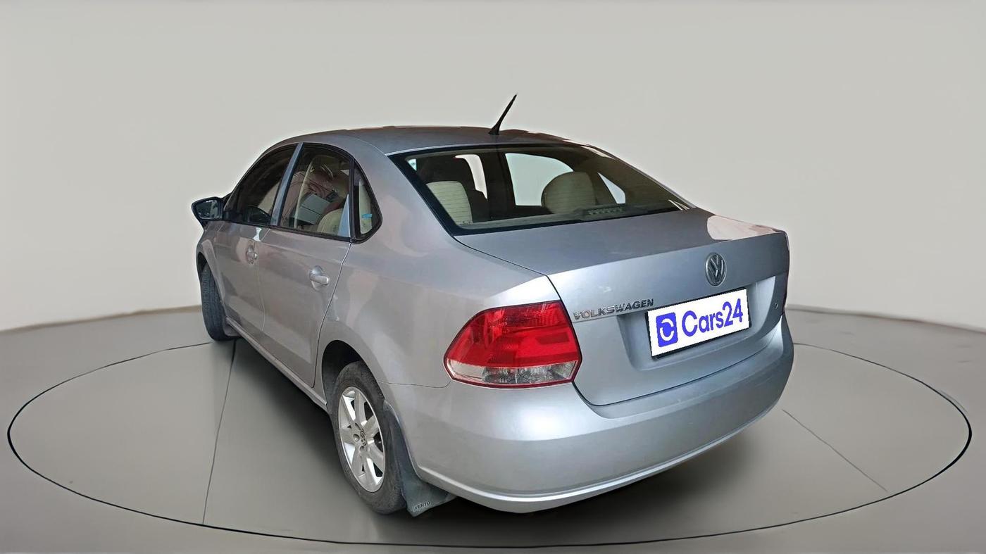 2011 Volkswagen Vento HIGHLINE 1.6 MPI, Petrol, Manual, 1,01,477 km, exterior