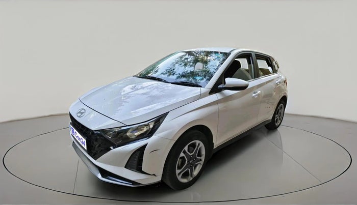 2023 Hyundai NEW I20 SPORTZ 1.2 IVT, Petrol, Automatic, 20,596 km, exterior