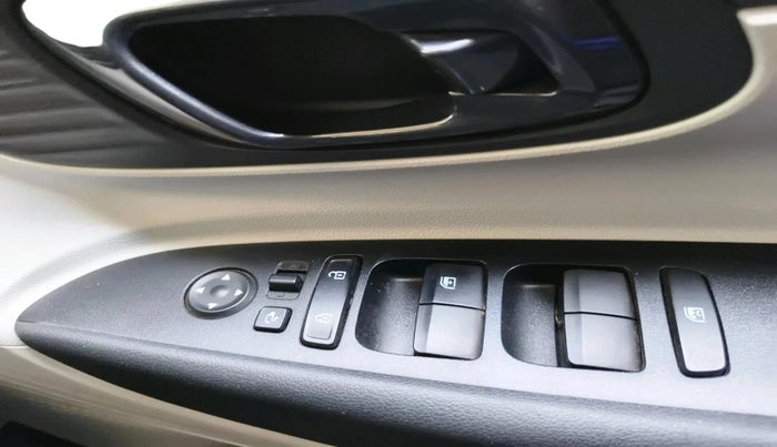 2023 Hyundai NEW I20 SPORTZ 1.2 IVT, Petrol, Automatic, 20,596 km, interior