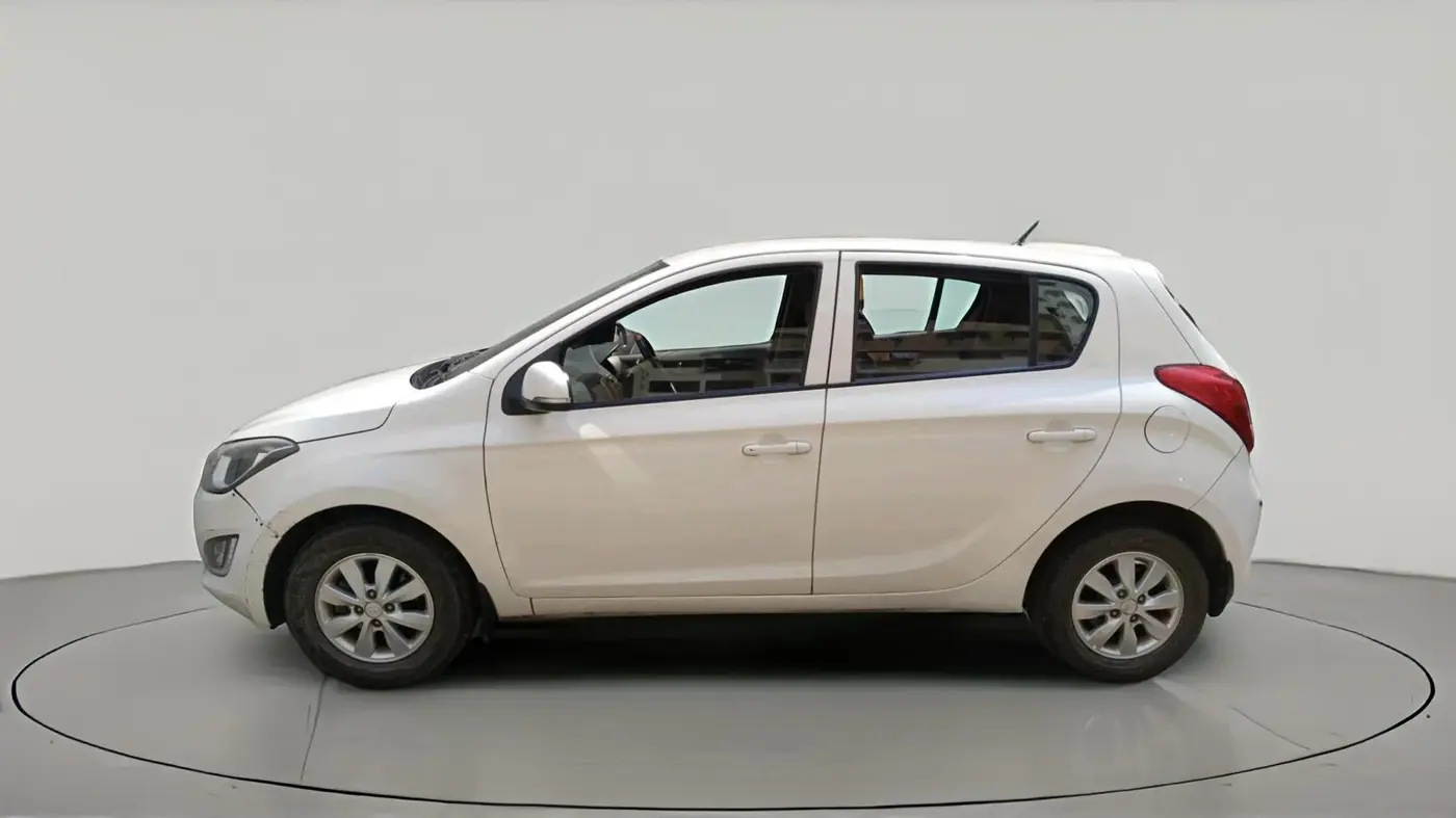 2014 Hyundai i20 SPORTZ 1.4 CRDI, Diesel, Manual, 1,05,572 km, exterior