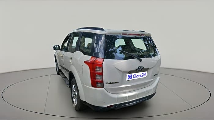 2013 Mahindra XUV500 W8, Diesel, Manual, 1,03,809 km, exterior