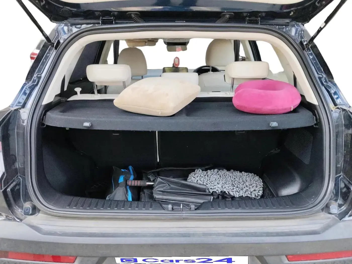 2024 Mahindra XUV 3XO AX7L 1.2 TGDi, Petrol, Manual, 15,008 km, exterior