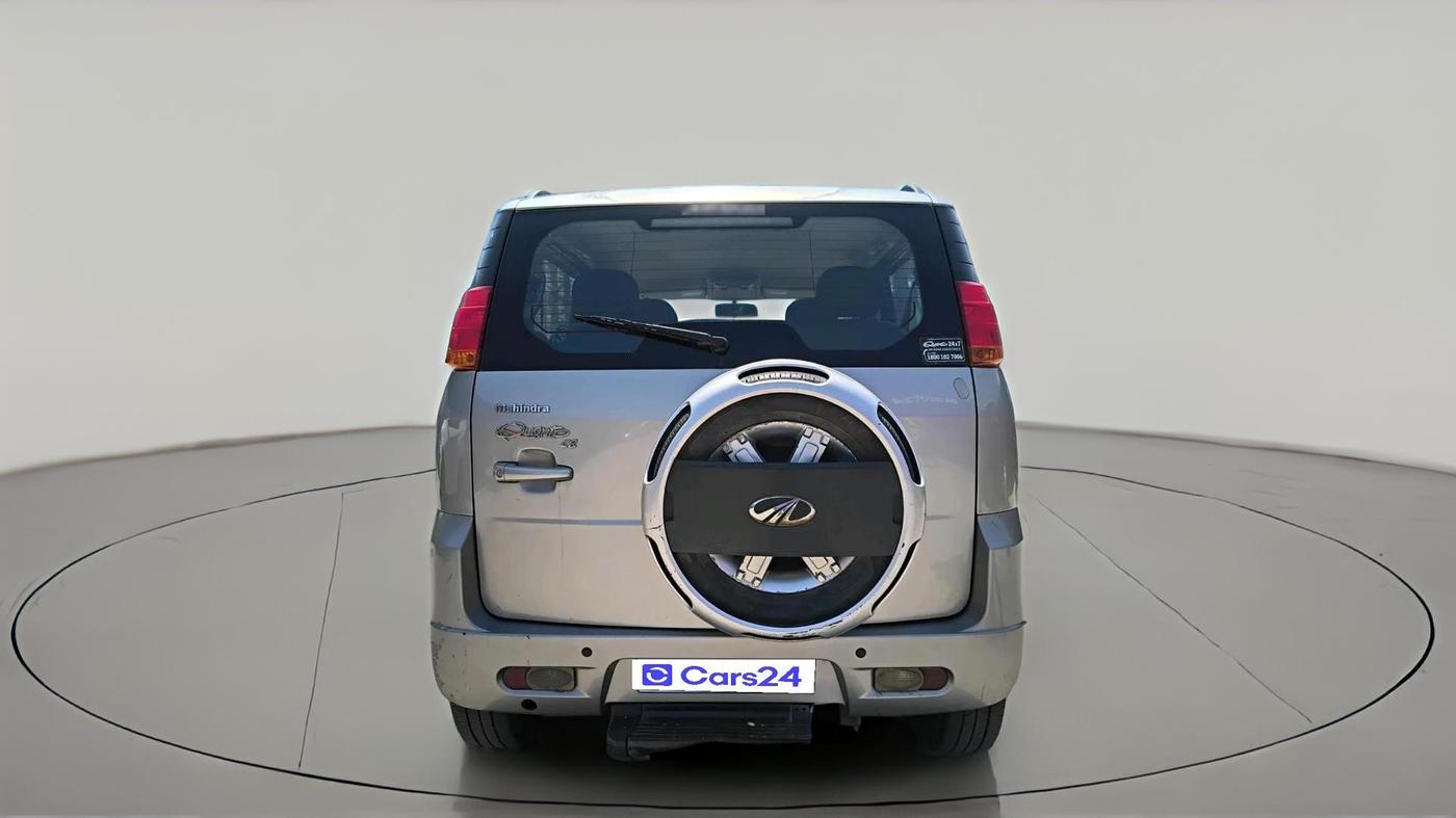 2013 Mahindra Quanto C8, Diesel, Manual, 1,05,686 km, exterior