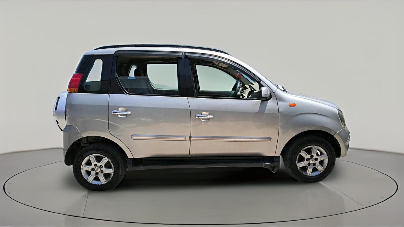 2013 Mahindra Quanto C8, Diesel, Manual, 1,05,686 km, exterior