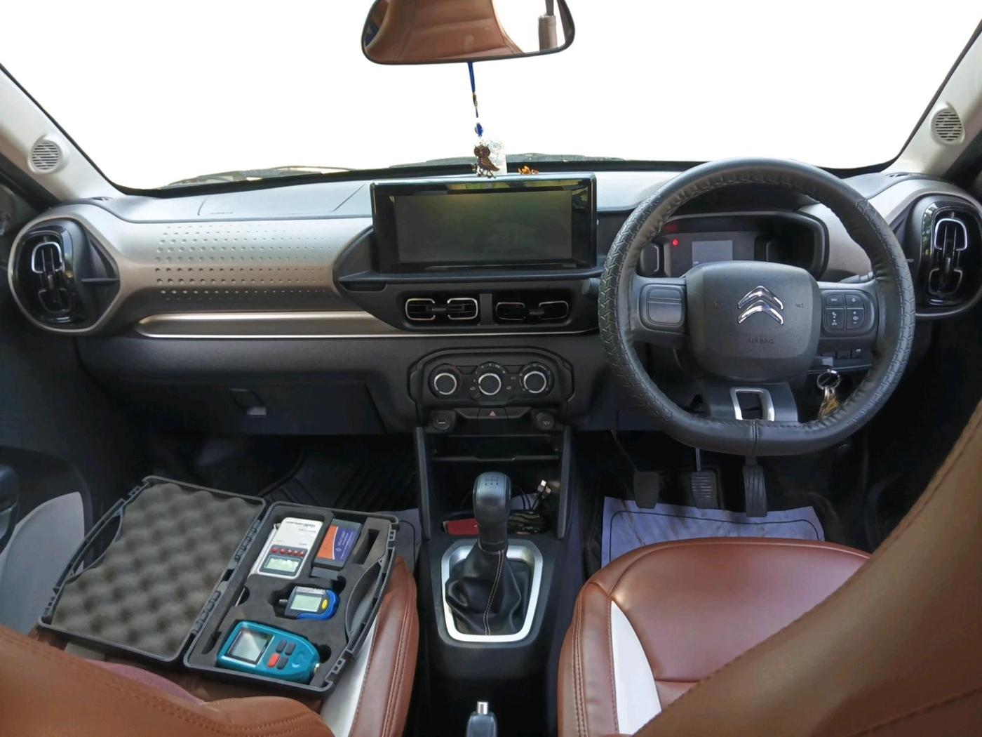 2024 CITROEN C3 FEEL 1.2, Petrol, Manual, 8,589 km, interior